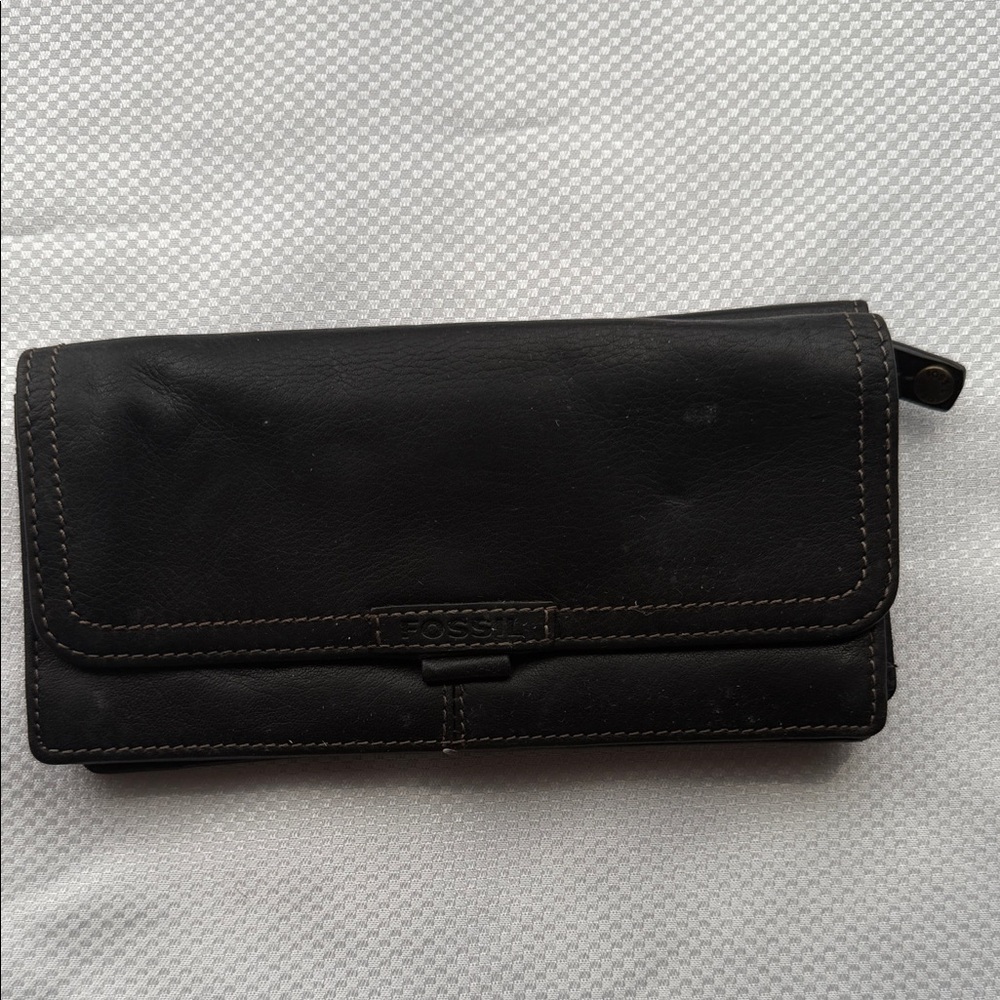 Fossil Black Leather Clutch Wallet w/Tan Stitching